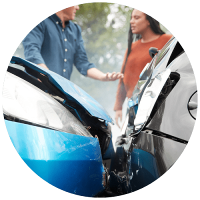 gros-plan-sur-deux-voitures-ayant-eues-un-sinistre