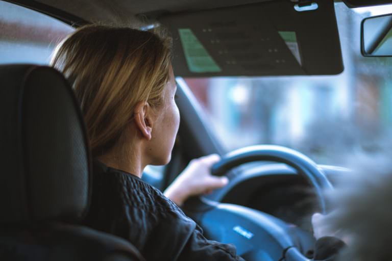 assurance-auto-conducteur-malussé-femme